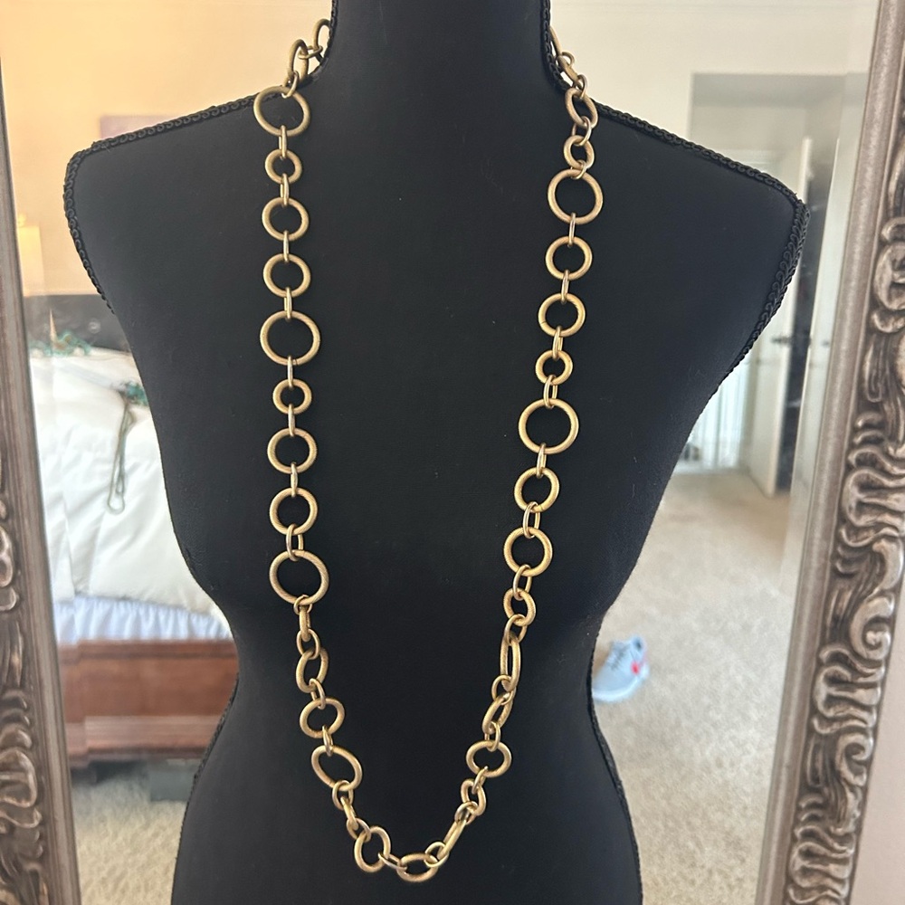 Gold Circular Link Necklace Classic Design